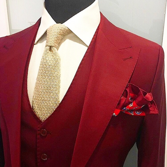 Other - Brand new tailored peak lapel three piece 180S
